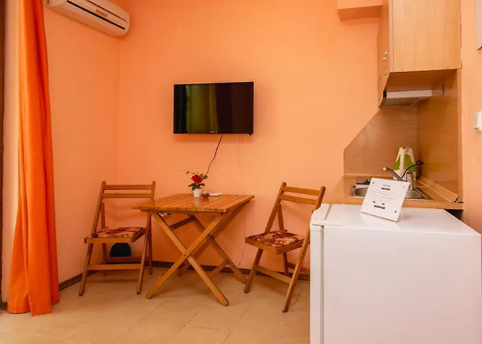 In The Centre Of Sunny